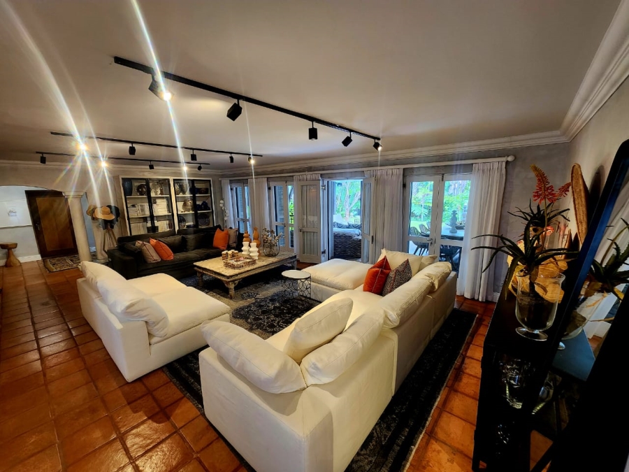 5 Bedroom Property for Sale in Linkside Western Cape